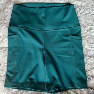 Yogalicious Lux Teal Women’s Bike Short Sz L